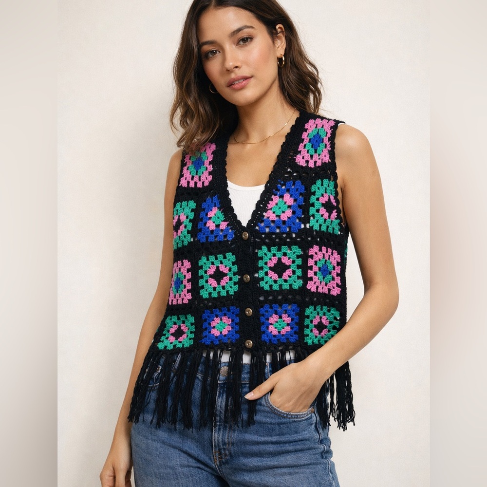 UMGEE Colorful Granny Square Crochet Fringe Vest